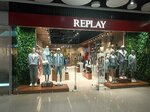 Replay (Kirova Street, 58), tienda de ropa
