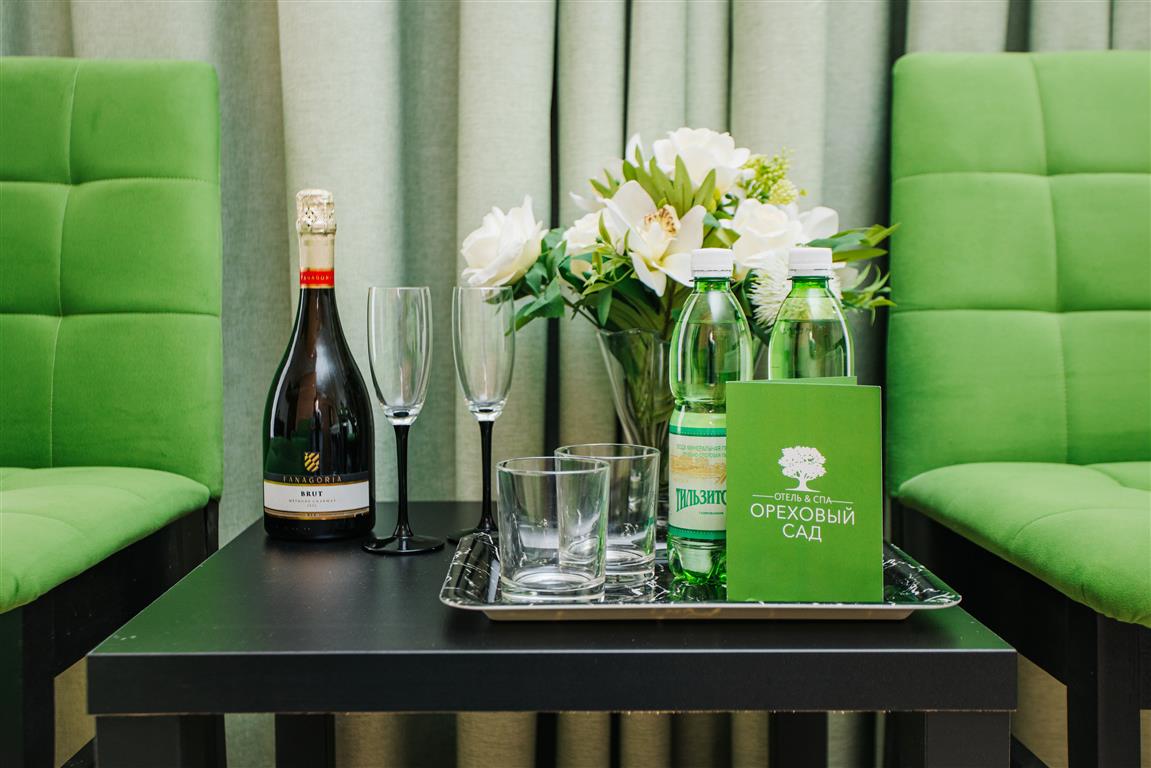 Фото Ореховый сад