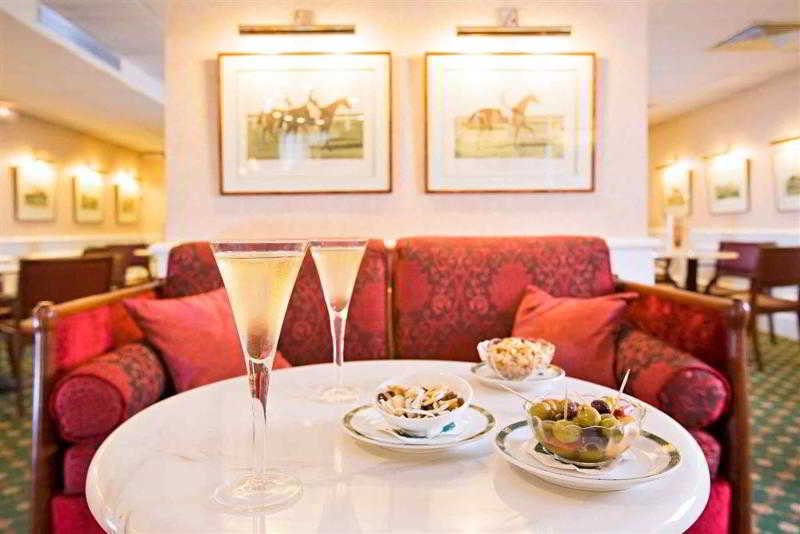 Фото Mercure Lourdes Imperial