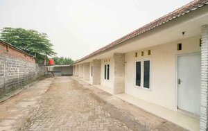 Nindy Homestay 2 by Oyo Rooms (Ir. Juanda), hotel