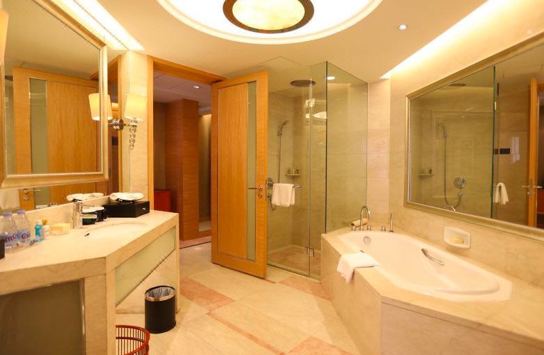 Фото Shenzhen Baolilai International Hotel