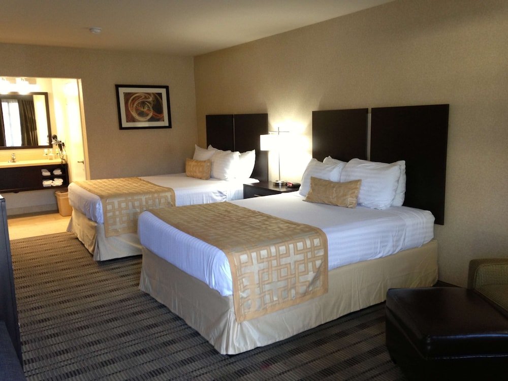 Фото Best Western Country Inn