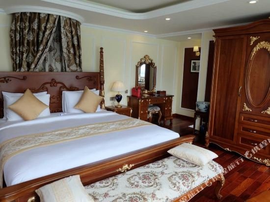 Фото Emperor Cruise Ha Long