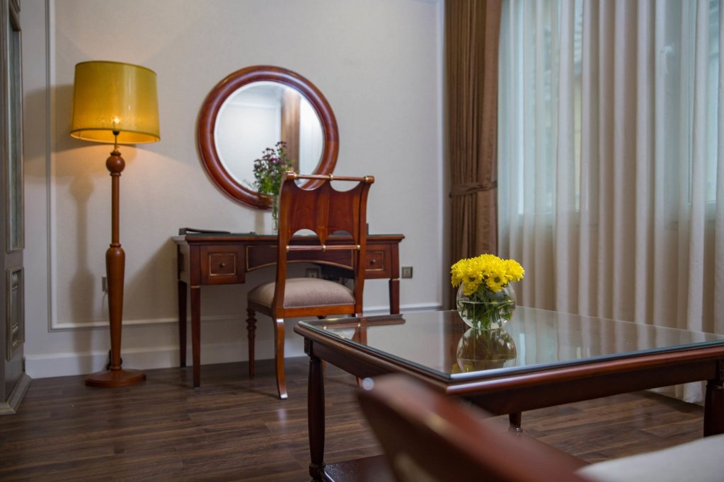 Фото Damsels Hanoi Boutique Hotel