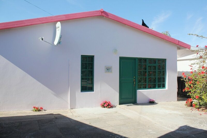 Гостиница Geranium Cottage - Near Langebaan Beach