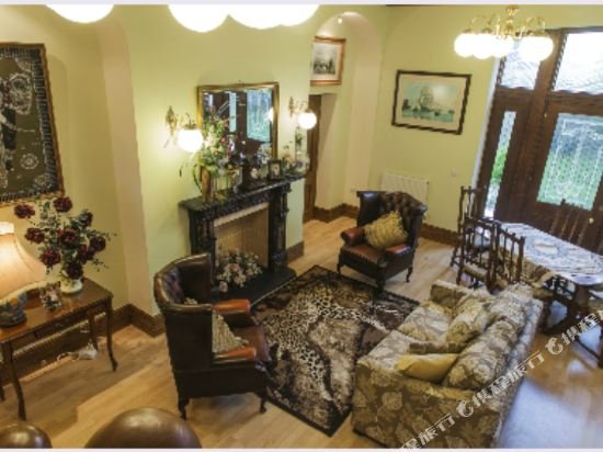 Фото Little Red Rooster Rest and SPA