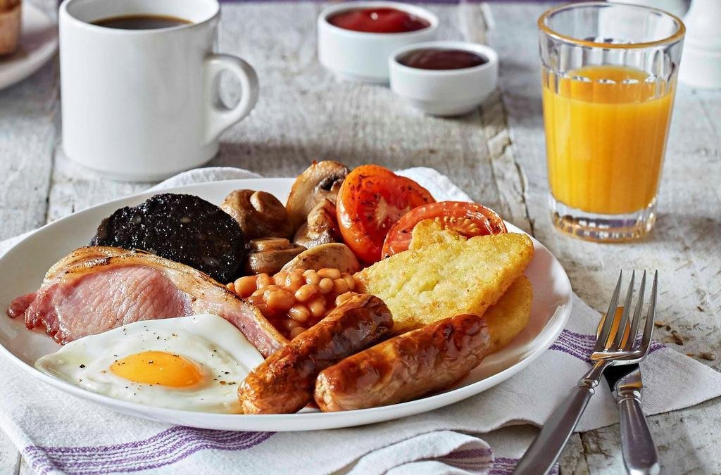 Фото Premier Inn Southampton Airport Hotel