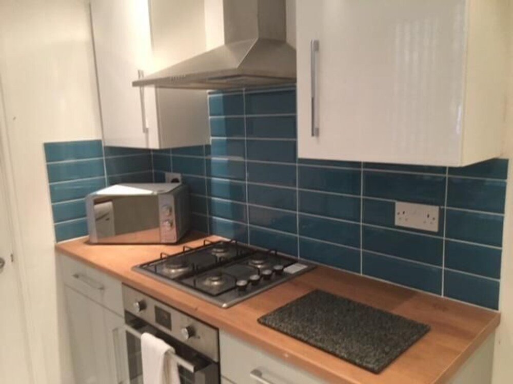 Фото Townhouse Plus @ 166 Edleston Road Crewe