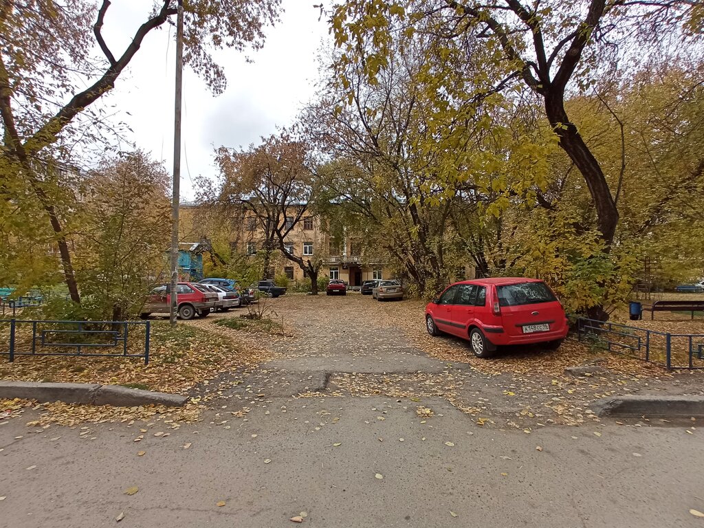 Parking lot Парковка, Yekaterinburg, photo