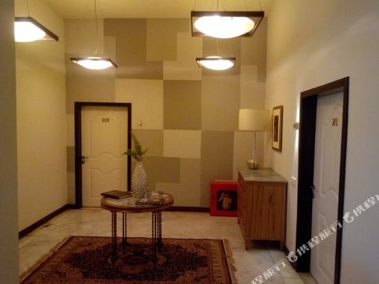 Фото The Enterprise