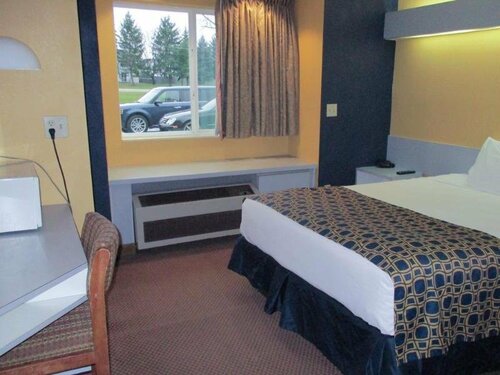 Гостиница Quality Inn & Suites Watertown Fort Drum