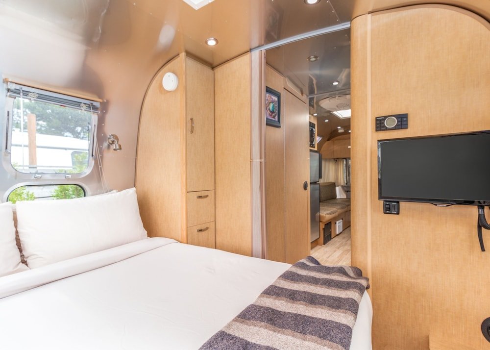 Фото Hart's Camp Airstream Hotel & Rv Park