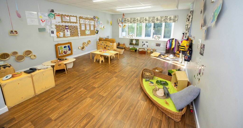 Kindergarten, nursery Busy Bees Alton Manor, Belper, England, photo