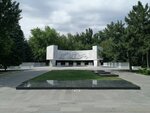 Мемориальный комплекс Павшим воинам (Nakhichevan, ploshchad Karla Marksa, 5А) ، نصب تذكاري للحرب، مقبرة جماعية