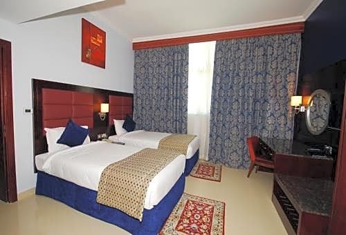 Фото Ramee Rose Hotel Apartments