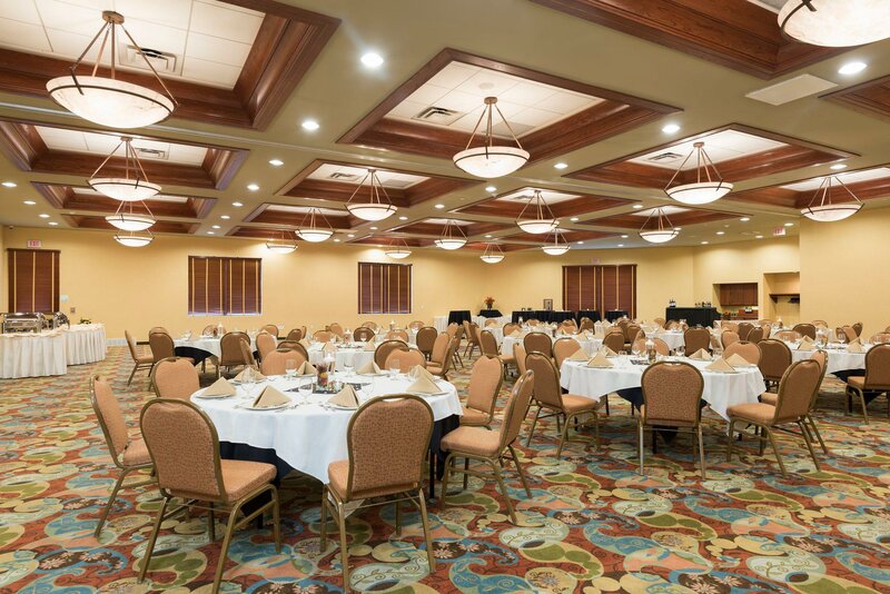 Гостиница Holiday Inn Midland, an Ihg Hotel