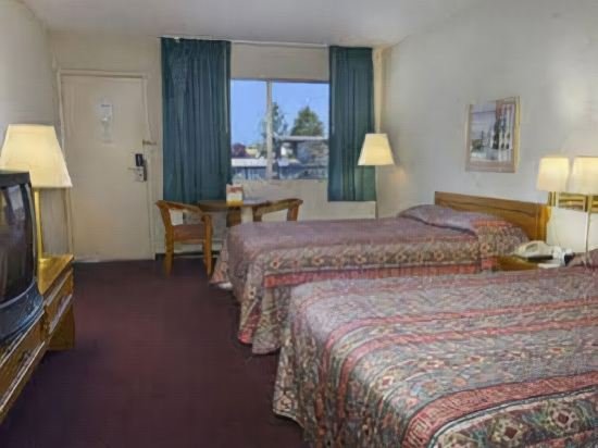 Фото Heritage Inn