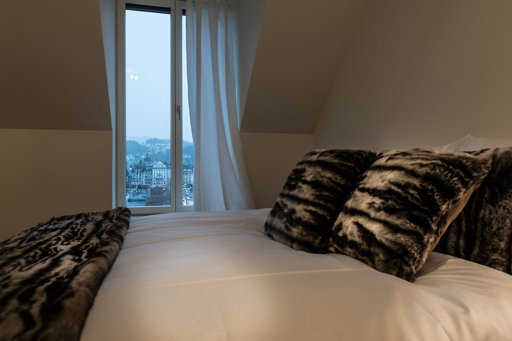 Фото Lucerne Lake View Apartments