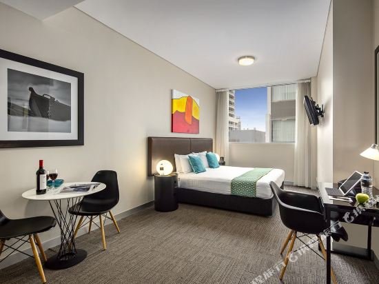 Фото Holiday Inn & Suites Sydney Bondi Junction, an Ihg Hotel
