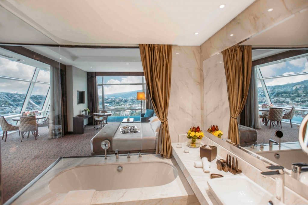 Фото The Biltmore Tbilisi Hotel