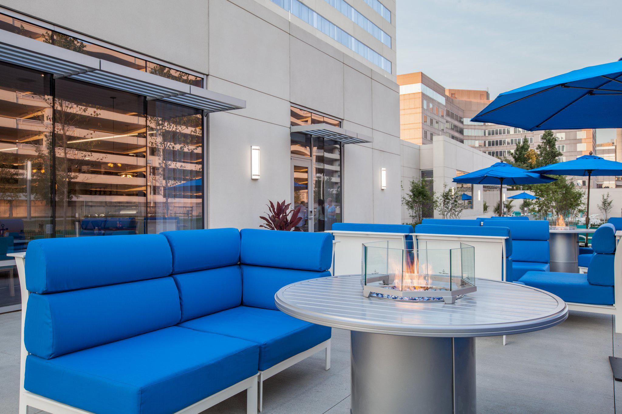 Фото Holiday Inn Cleveland Clinic an IHG Hotel