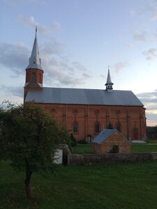 Костёл Святого Станислава (д. Лядск, 7А), католический храм в Гродненской области