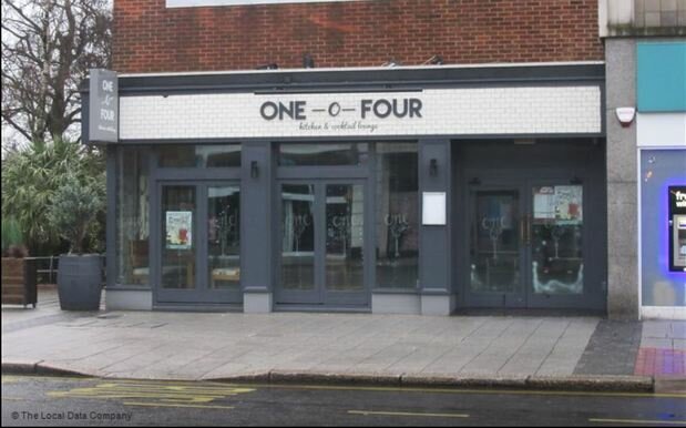 Bar, pub One 0 Four, Southampton, photo