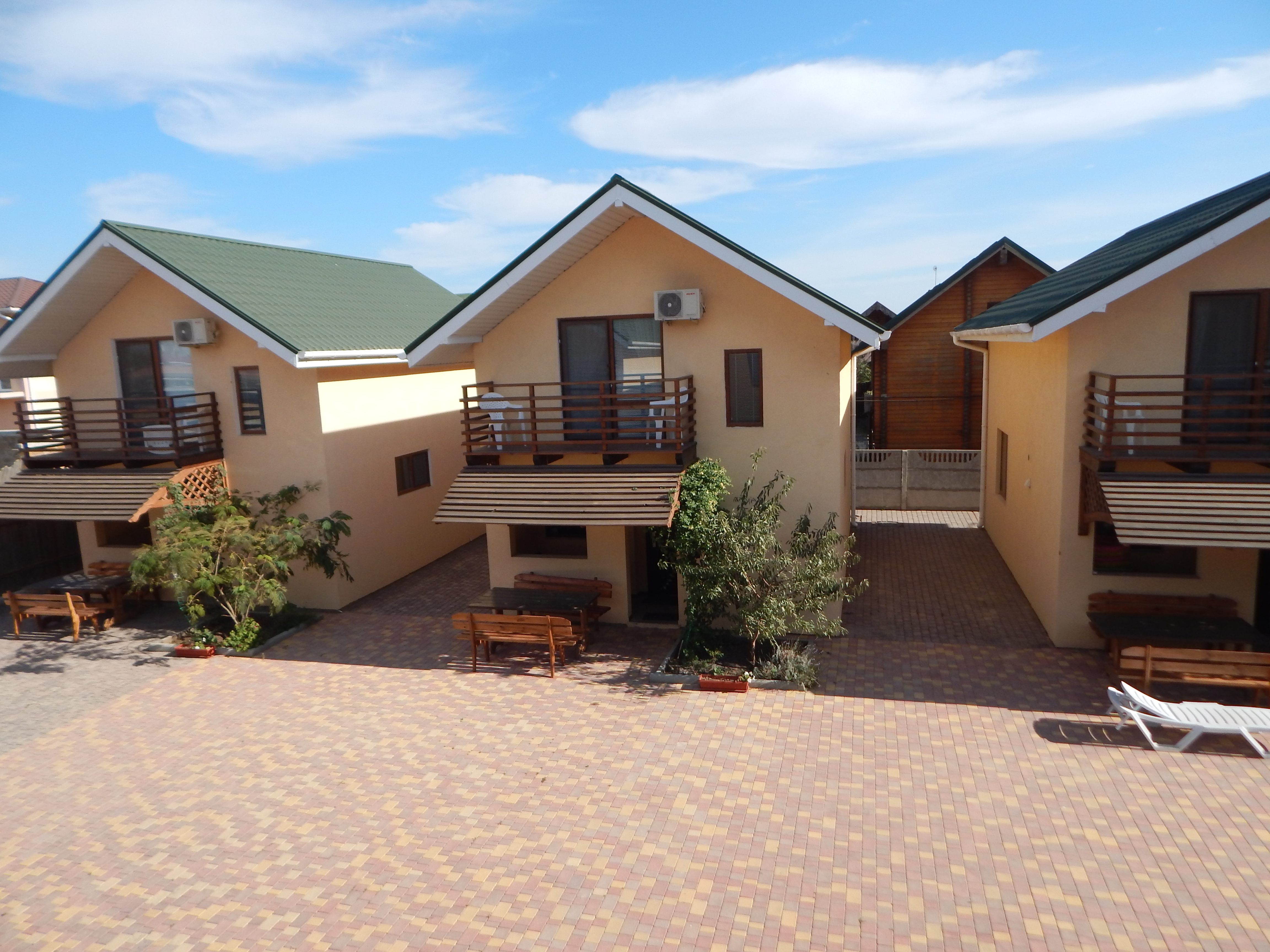 Фото Семейный дворик