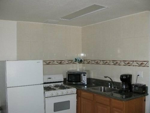Гостиница Crystal Lodge Motel в Вентуре