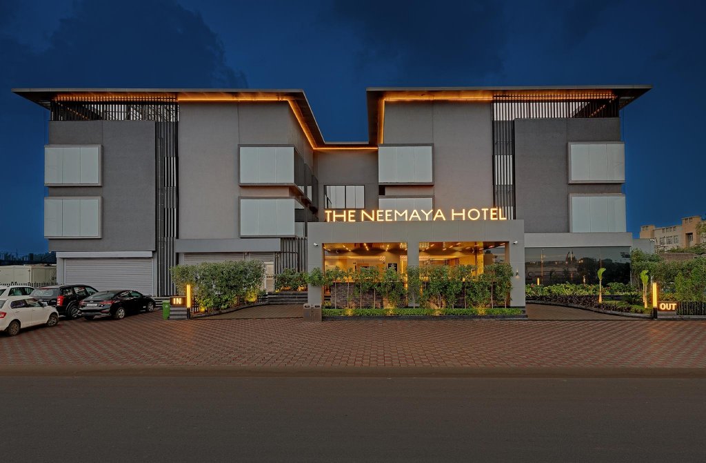 Фото The Neemaya Hotel