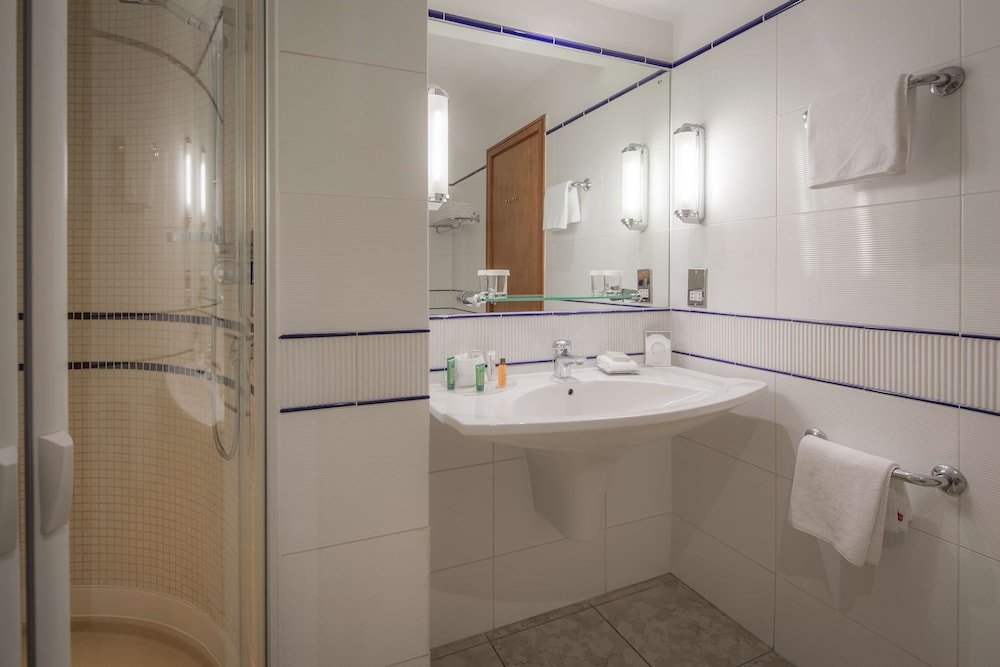 Фото Hilton Cardiff