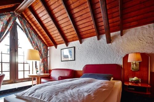 Фото Hotel Bommersheim