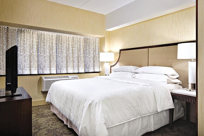 Фото Sheraton Brooklyn New York Hotel