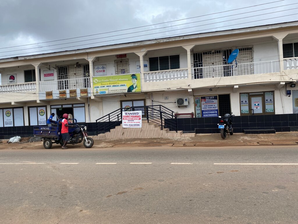 Sale and lease of commercial real estate Acral Courier Centre, Accra, photo