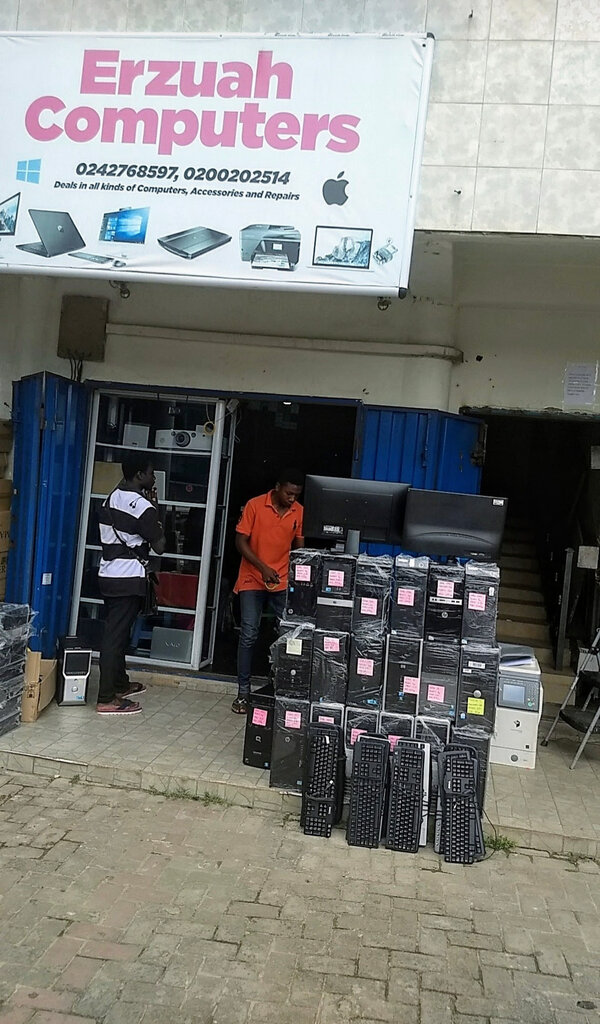 Computer store Erzuah Computers, Kumasi, photo