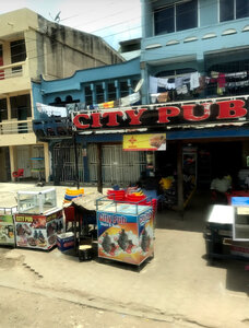 City pub (Ashanti, Kumasi Metropolitan District, M Plaza Drive), bar, pub