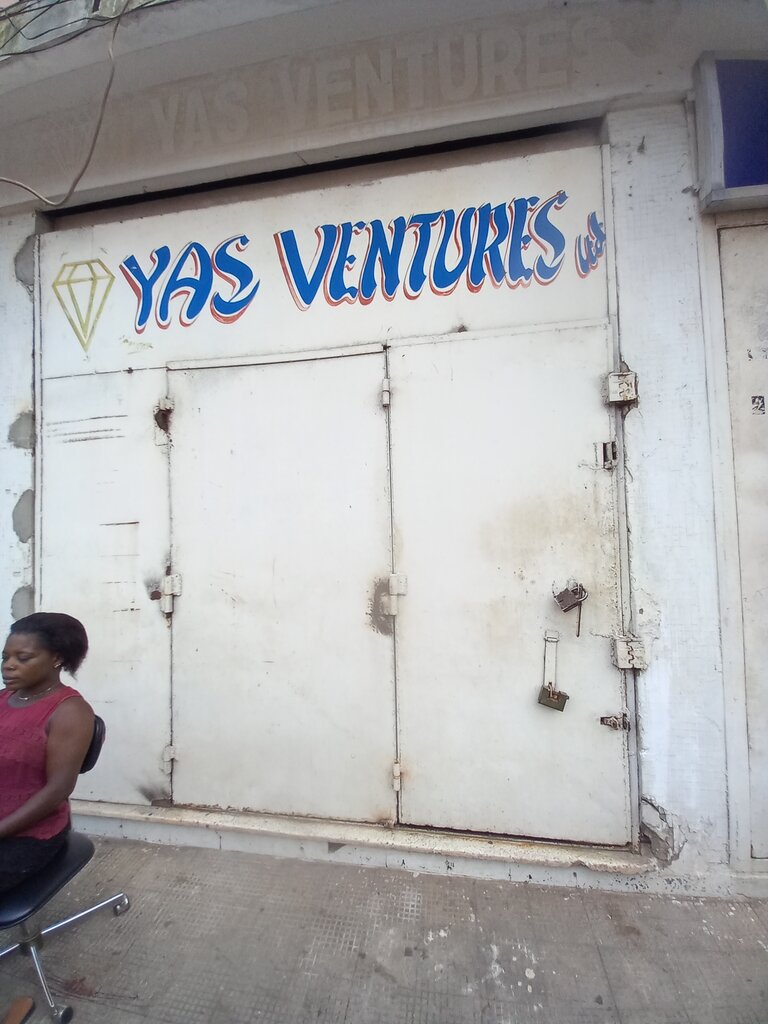 Clothing store Yas ventures, Accra, photo