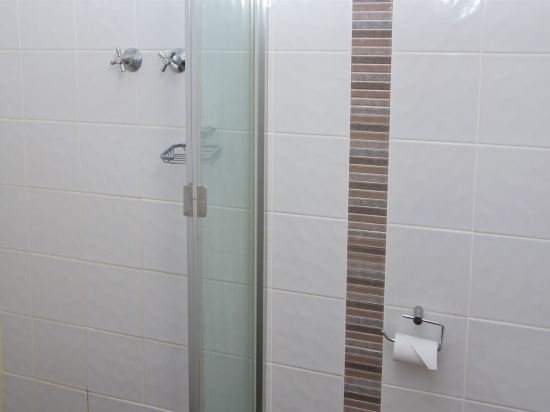 Фото Nightcap at Rose & Crown Hotel