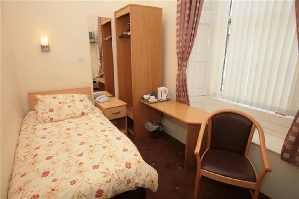 Фото McLays Guest House