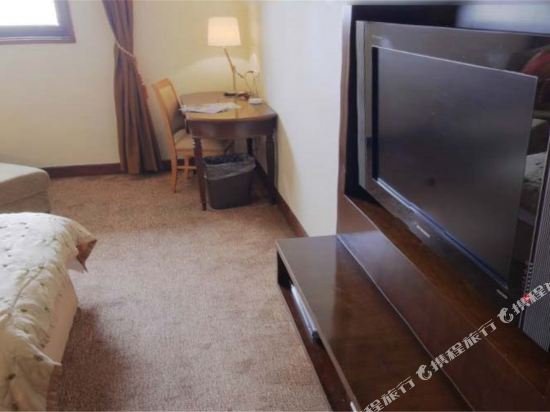 Фото Tianjin Warner International Golf Club