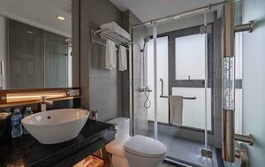 Гостиница 22Land Moon West Lake