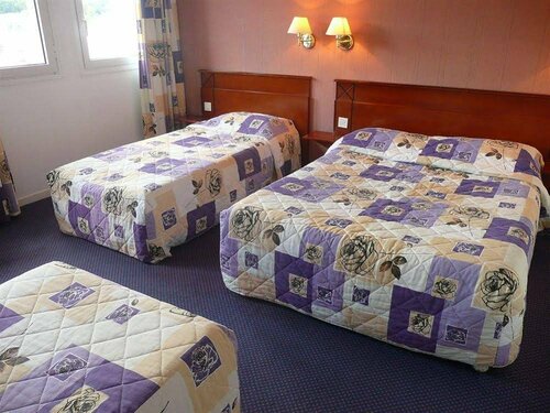 Гостиница Hotel Saint Louis De France в Пау