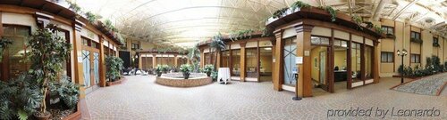 Гостиница Canad Inns Destination Centre Fort Garry в Виннипеге