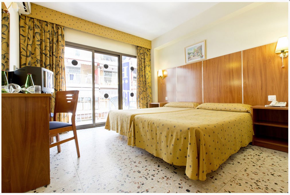 Фото Hotel Mareny Benidorm