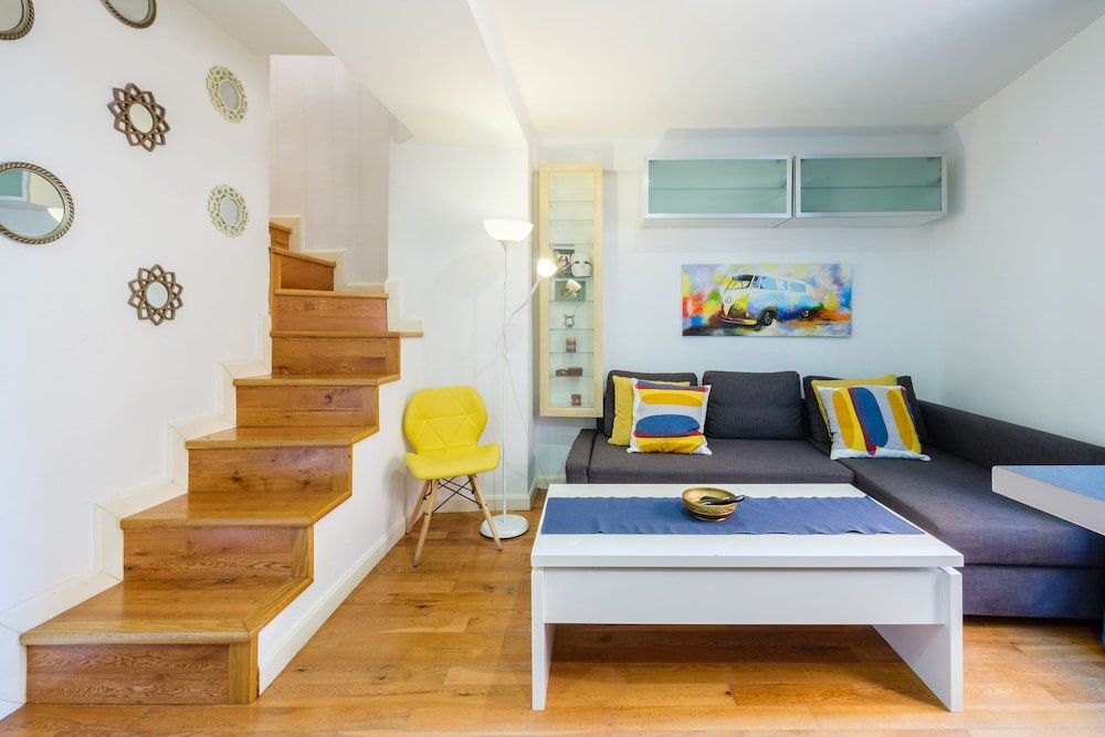 Фото Apartamentos con patio junto a la catedral by Toledo Ap