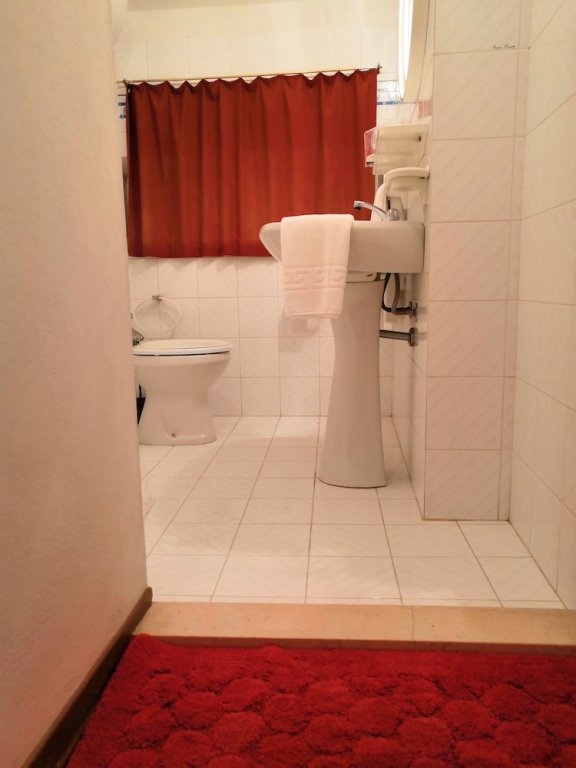 Фото Hotel Adria