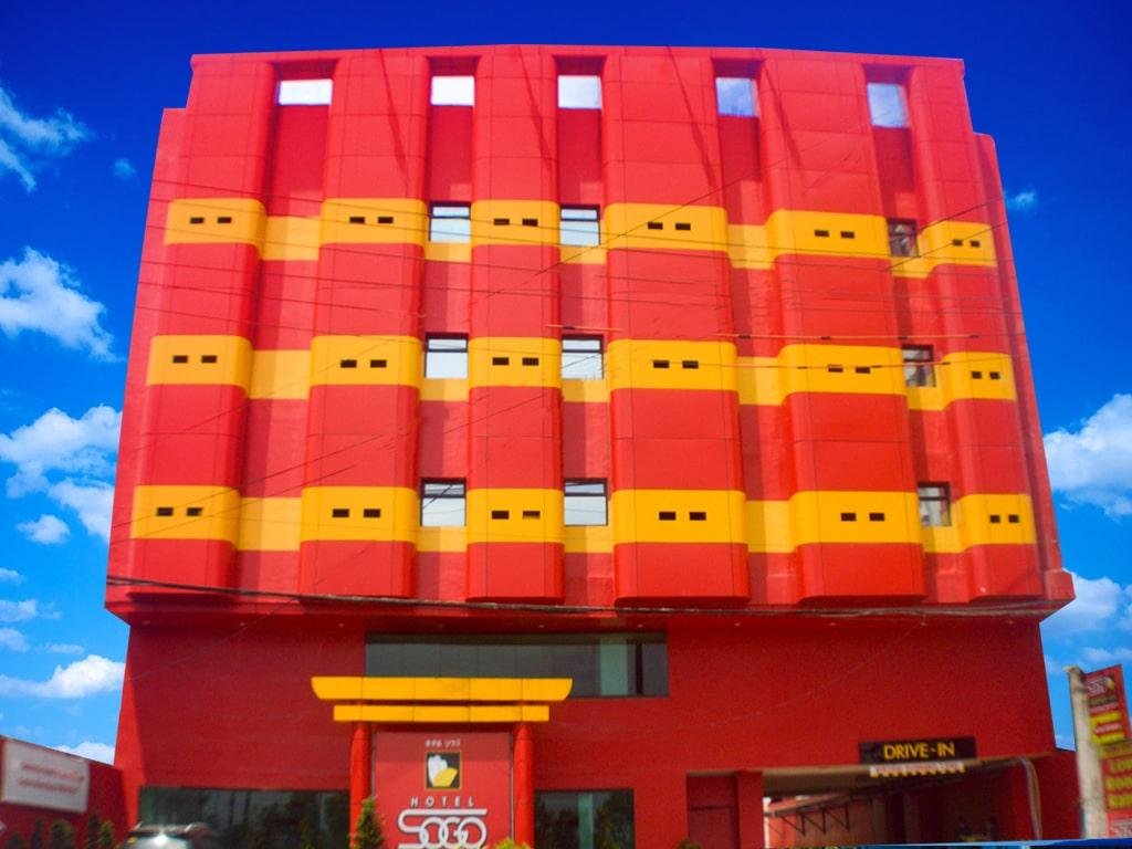 Фото отеля 1