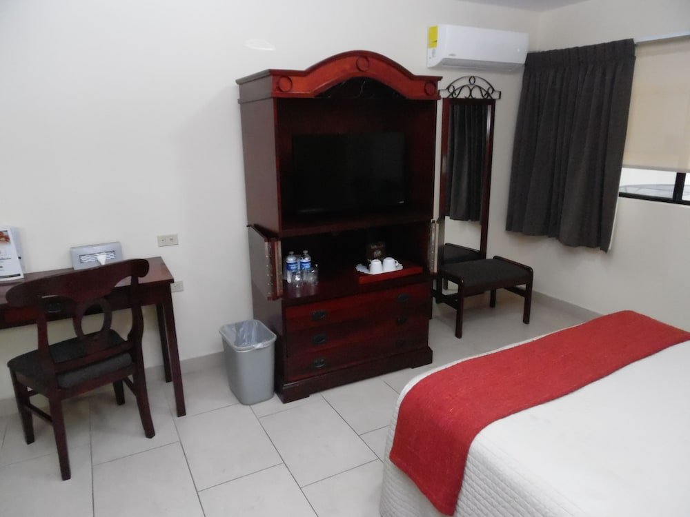 Фото Hotel La Mesa