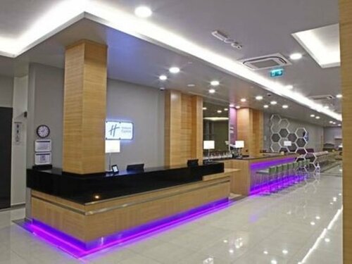 Гостиница Holiday Inn Express Manisa - West в Юнусэмре