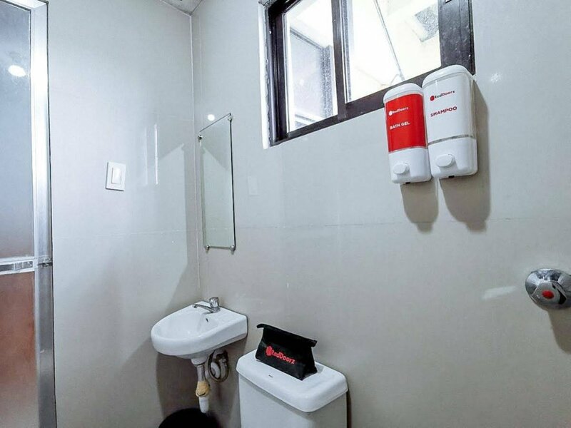 Гостиница RedDoorz @ Malakas Gensan